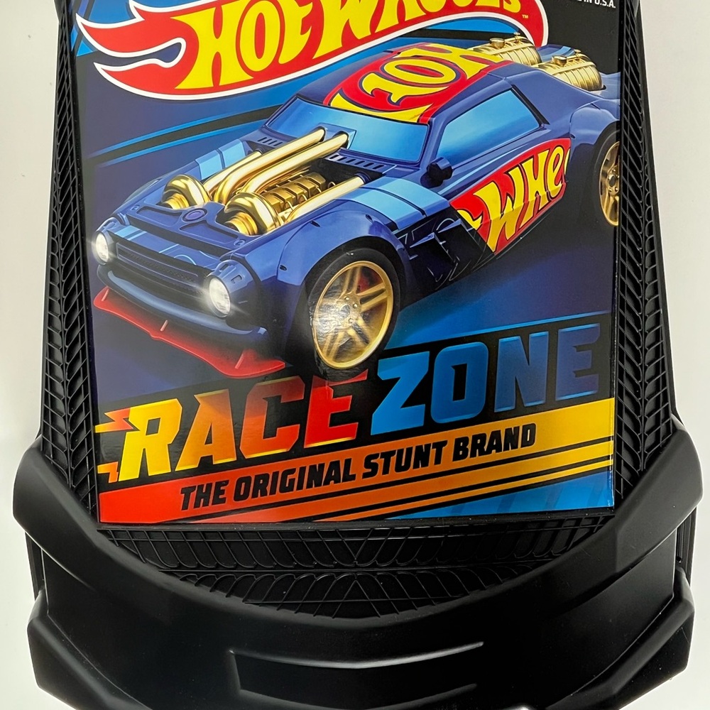 Tara Toy Corp Hot Wheels Rollin Car Case Stores Over 100 1/64 Scale Vehicles